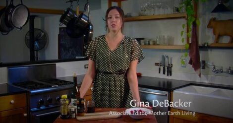 Household Uses for Honey (Video) Image